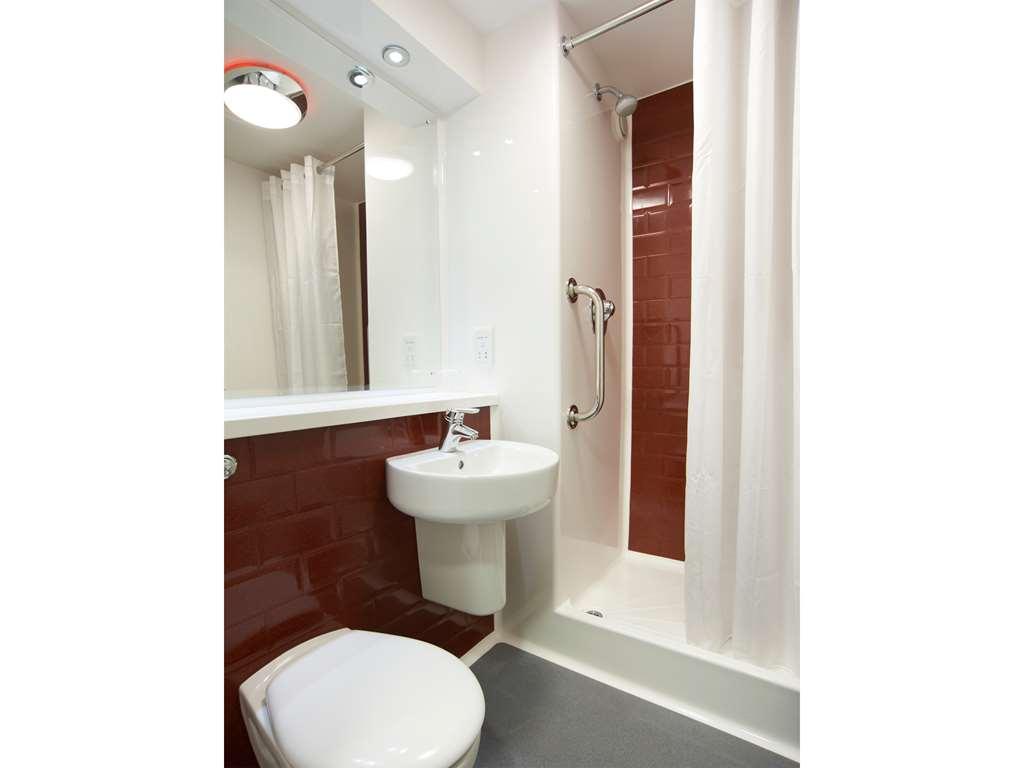 Travelodge Bracknell Central Værelse billede