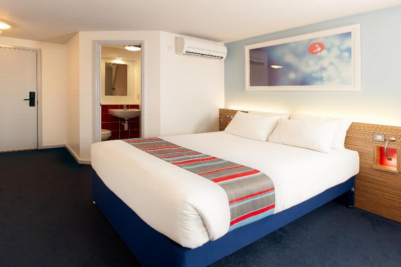 Travelodge Bracknell Central Eksteriør billede
