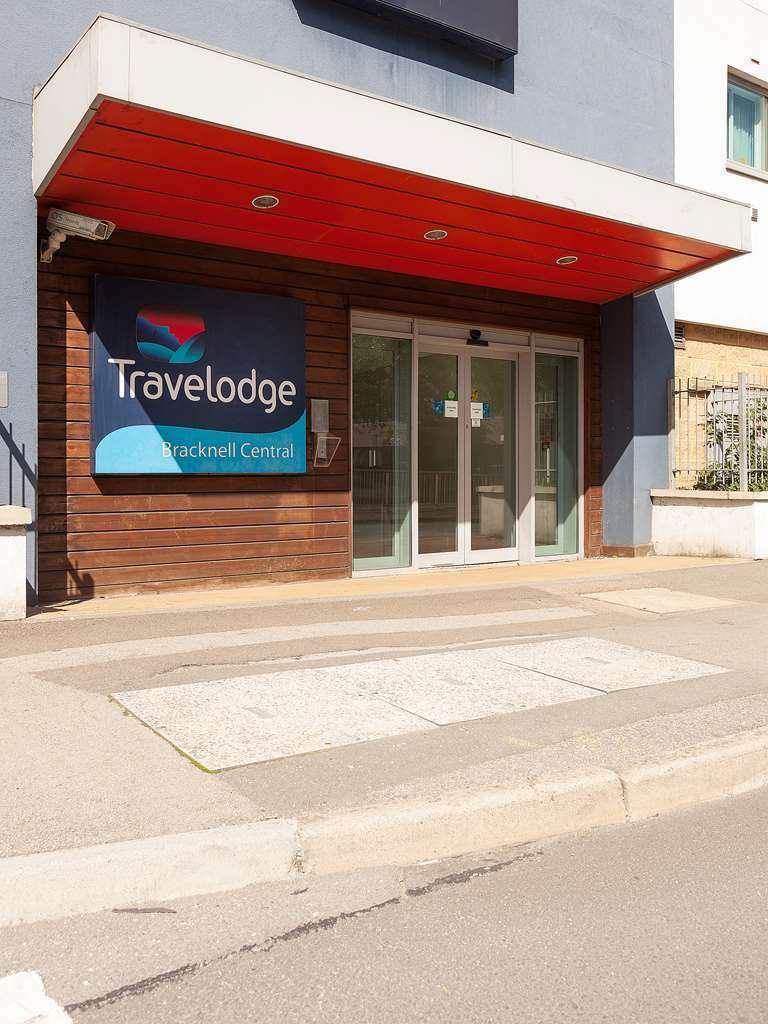 Travelodge Bracknell Central Eksteriør billede